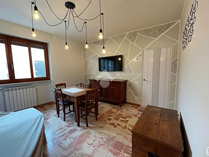 Appartamento trilocale in vendita in Via Galluzia, Banchette