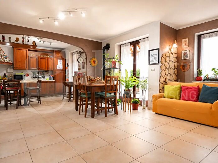 Appartamento quadrilocale in vendita in Via Daneo, Bricherasio