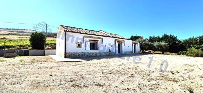 Casa con 5 locali in vendita in Contrada Lisciandrini Castellammare del Golfo, Castellammare Del Golfo