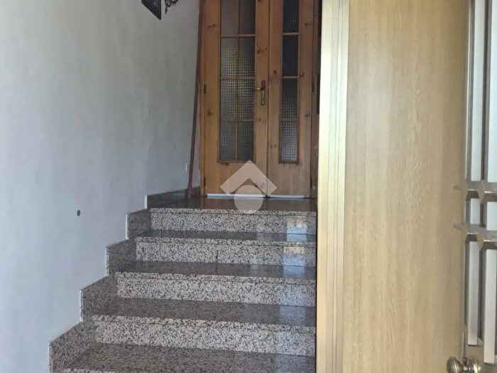 Appartamento con 7 locali in vendita in Strada Provinciale di Golese, Torrile
