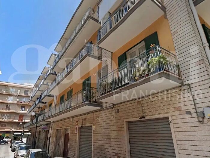 Appartamento quadrilocale in vendita in Via Sabino Logoluso, Bisceglie