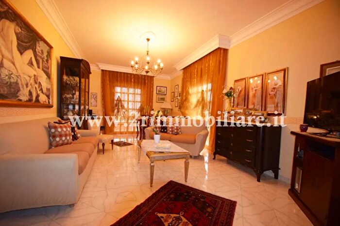 Appartamento con 5 locali in vendita in Mazara Del Vallo