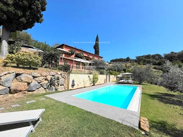 Casa con 6 locali in vendita in Località San Donnino, Certaldo