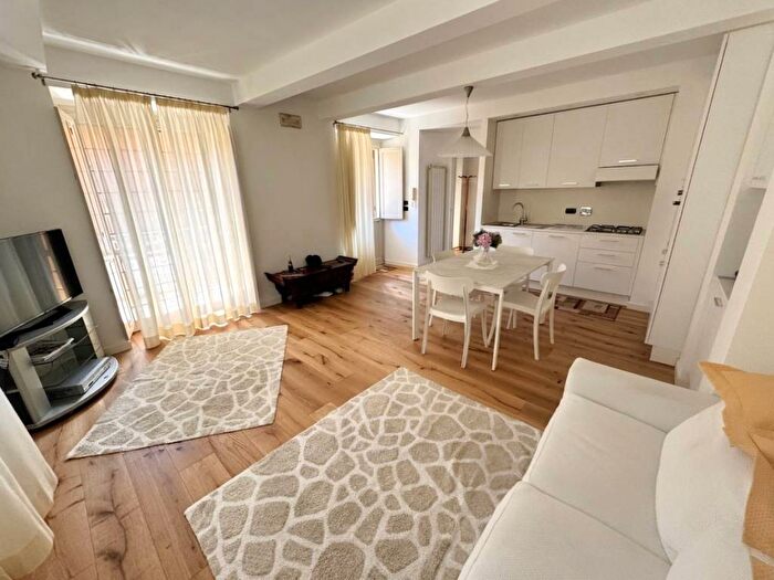 Appartamento bilocale in affitto in Via Sant'Agostino, Quadrilatero Romano, Torino