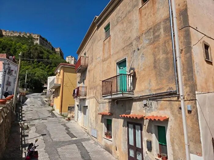 Appartamento bilocale in vendita in Via Guglielmo Pepe, Belvedere Marittimo