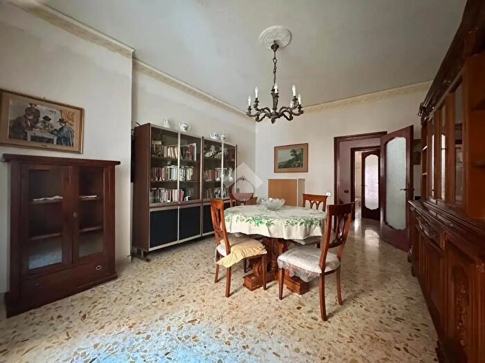 Appartamento trilocale in vendita in Corso Giuseppe Garibaldi, Portici