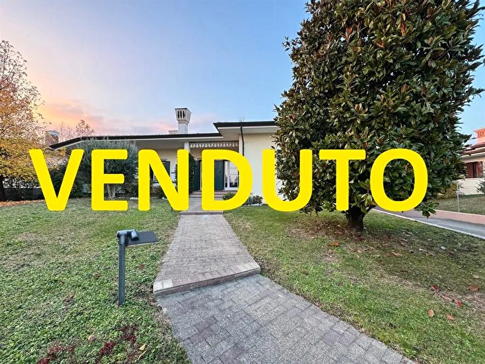 Casa in vendita in Azzano Decimo