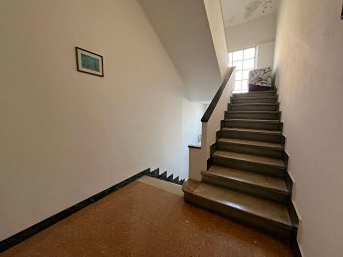 Appartamento con 6 locali in vendita in Via Nicolò Pellipario Snc, Pesaro