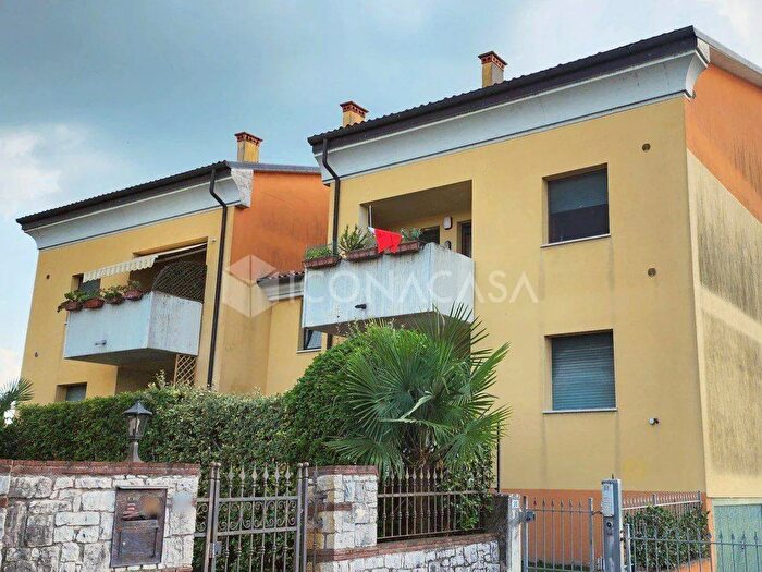 Appartamento trilocale in vendita in Via Camisana, Grumolo Delle Abbadesse