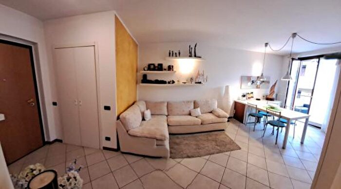 Appartamento trilocale in vendita in Via California, Cantu