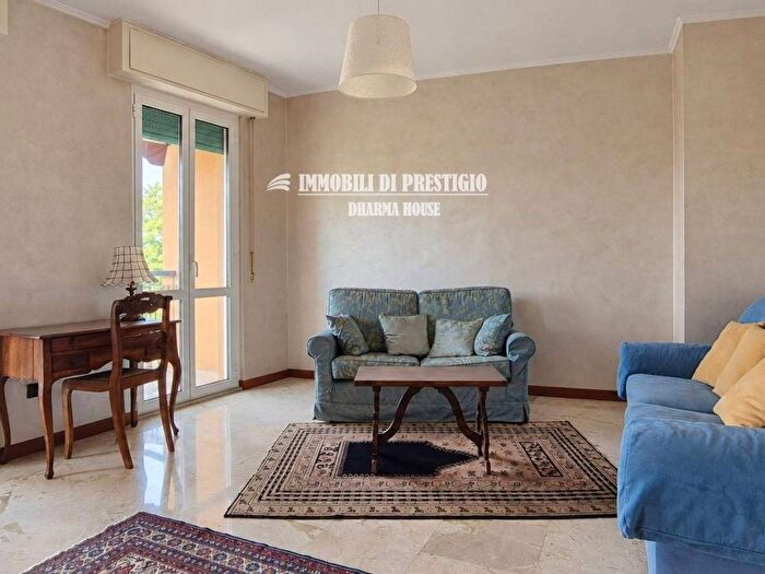 Appartamento trilocale in affitto in Viale Romagna, Città Studi, Milano