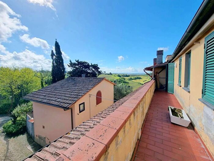 Casa con 6 locali in vendita in Via Volterrana Sud, Montespertoli