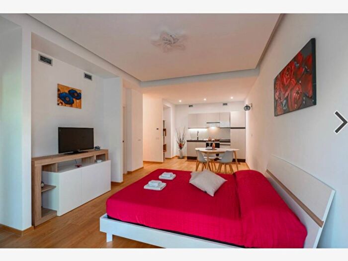 Appartamento monolocale in affitto in Viale Beethoven, Eur, Roma