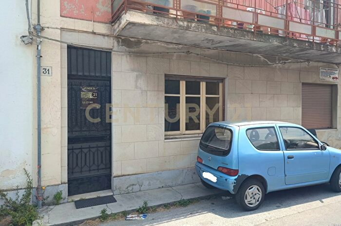 Casa trilocale in vendita in Via Nazionale, Messina