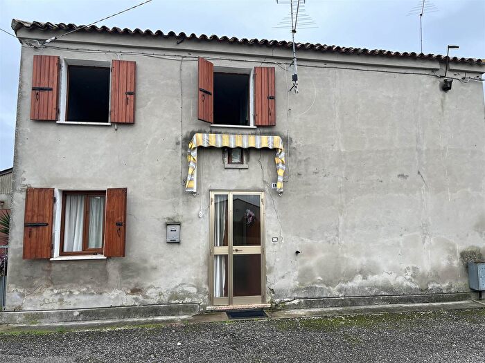 Casa con 13 locali in vendita in Via Contea Bassa, San Martino Di Venezze