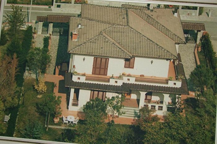 Casa con 5 locali in vendita in Vicchio