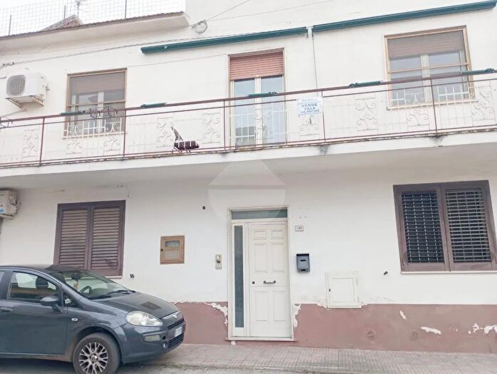 Casa con 10 locali in vendita in SantiCosmaEDamiano, Santi Cosma E Damiano