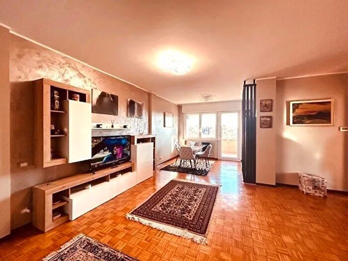 Appartamento quadrilocale in vendita in Via Borgo Vicenza, Castelfranco Veneto