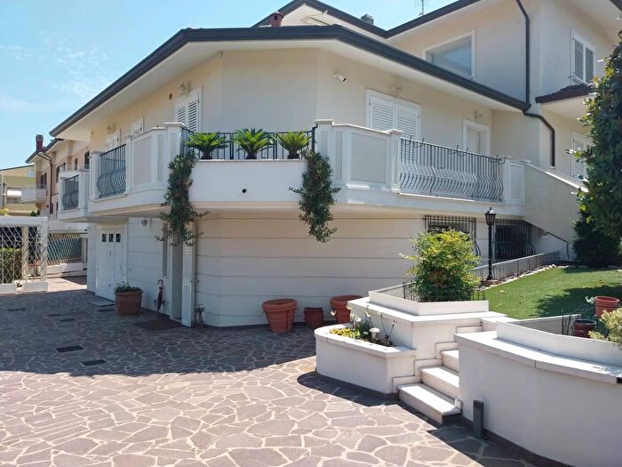 Casa con 5 locali in vendita in Via degli Ulivi Morciano di Romagna, Morciano Di Romagna