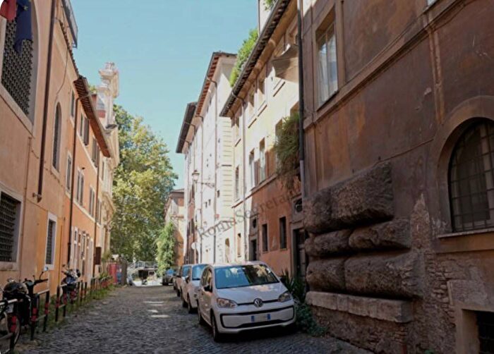 Appartamento monolocale in affitto in Via Giulia, Roma