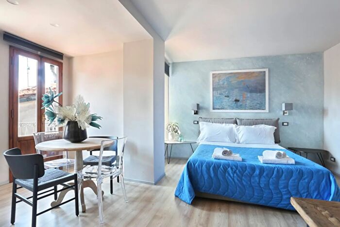 Appartamento monolocale in affitto in Via della Scala, Firenze