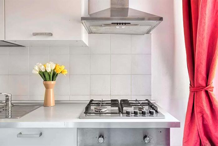 Appartamento monolocale in affitto in Via Achille Mauri, Milano