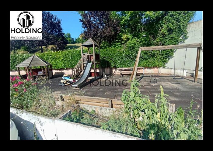 Appartamento trilocale in vendita in Via del Maggiolino, Roma