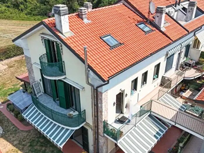 Appartamento trilocale in vendita in Via Antonio Vivaldi, Filago