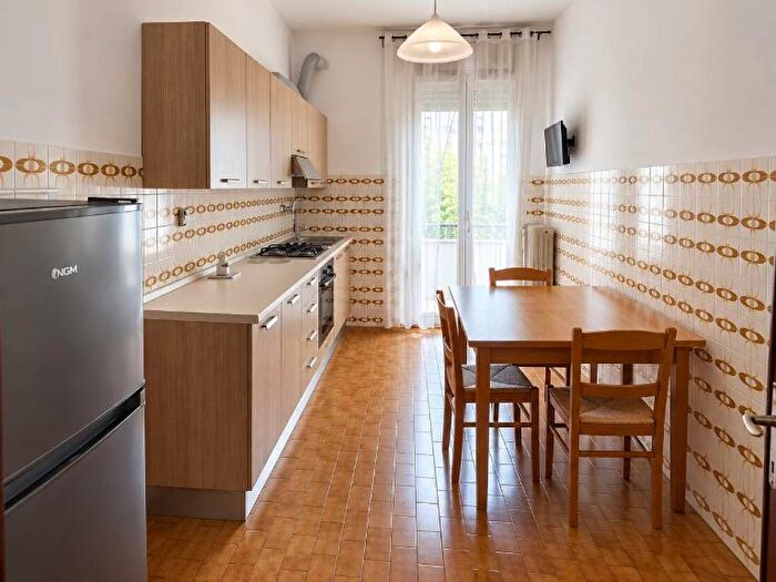 Appartamento con 5 locali in affitto in Via Santorre di Santarosa, Commenda San Bortolo, Rovigo