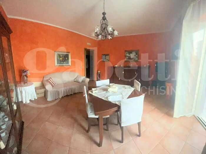 Appartamento con 6 locali in vendita in Sessa Aurunca Via Sant'Agata, Sessa Aurunca