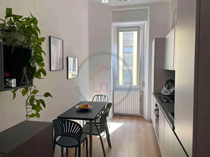 Appartamento bilocale in vendita in Via Anzani, Como