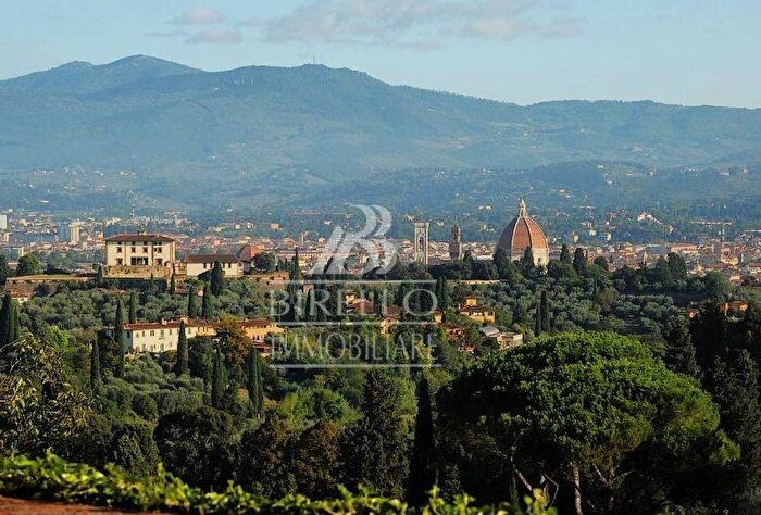 Casa con 6 locali in affitto in Via della Torre del Gallo, Michelangelo Poggio Imperiale, Firenze