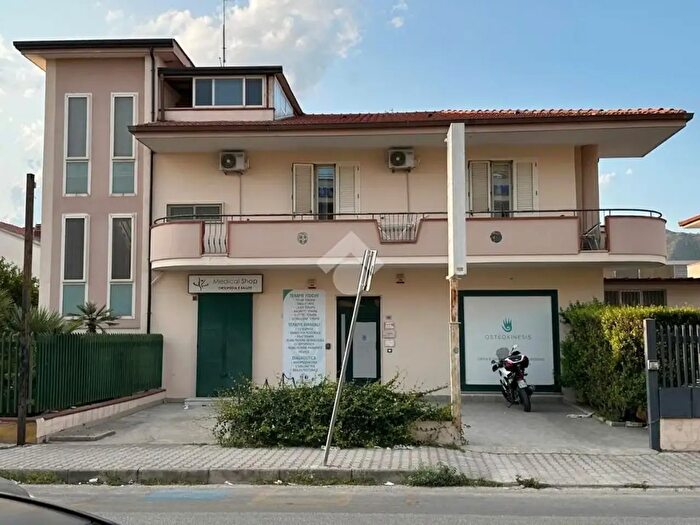 Casa con 10 locali in vendita in Via Agostino Stellato, San Prisco