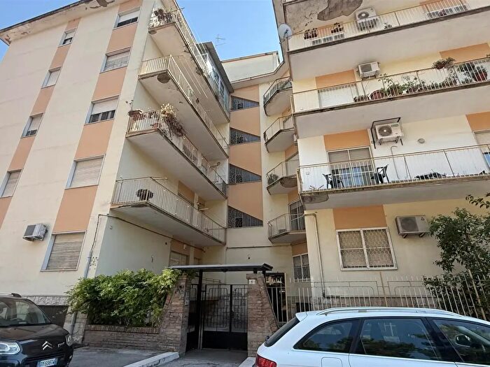 Appartamento con 5 locali in vendita in Foggia