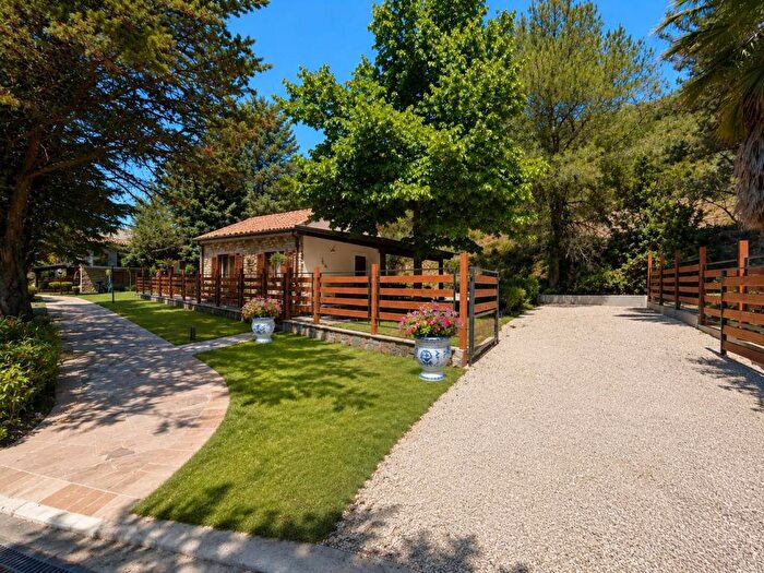 Casa bilocale in affitto in Via Mariano e Giuseppe De Vivo, Centro, Castellabate
