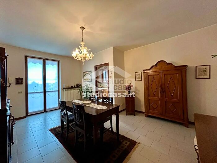 Appartamento trilocale in vendita in Via Don Primo Mazzolari, Chieve