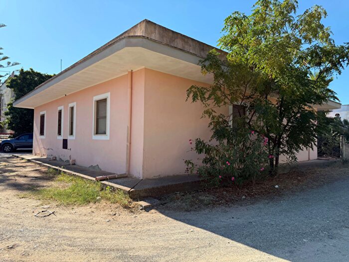 Appartamento con 6 locali in vendita in Bernalda