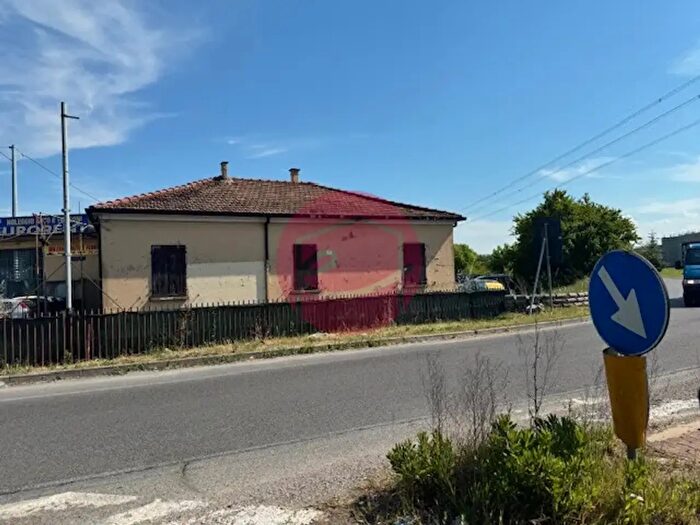 Casa quadrilocale in vendita in Santarcangelo Di Romagna
