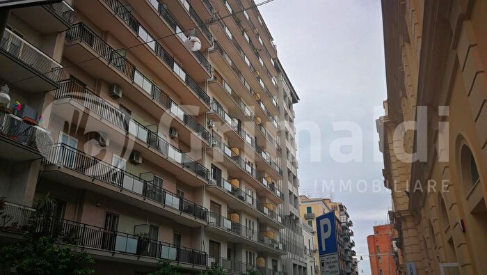 Appartamento con 5 locali in vendita in Via Principe Amedeo, Taranto
