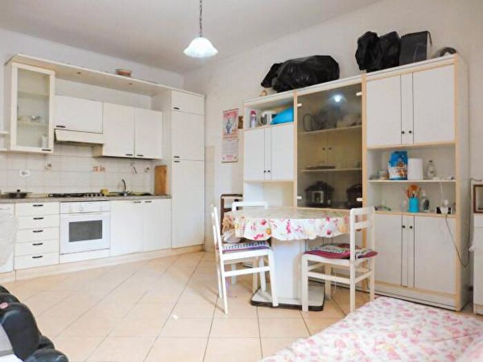 Appartamento trilocale in vendita in Via Vincenzo Chiarugi, Empoli