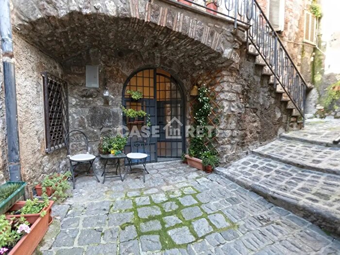Appartamento bilocale in vendita in Vicolo San Rocco, Bolsena