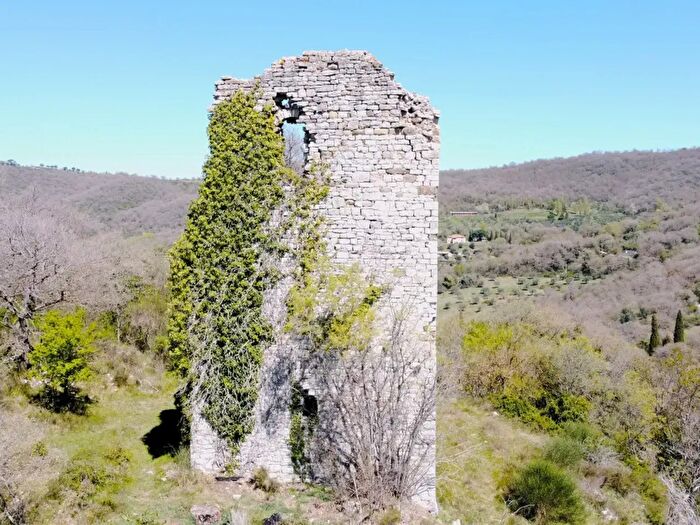 Casa con 5 locali in vendita in Passignano Sul Trasimeno
