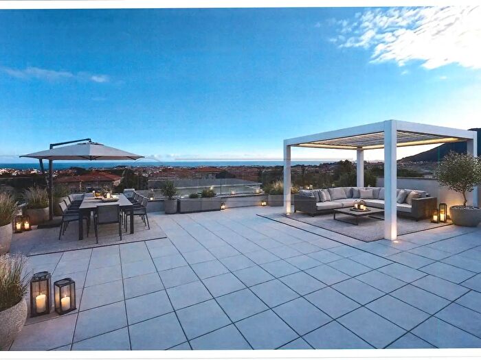 Appartamento con 5 locali in vendita in Via Silvio Amico, Loano