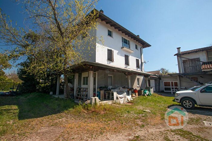 Casa trilocale in vendita in Via Soleschiano, San Pier DIsonzo