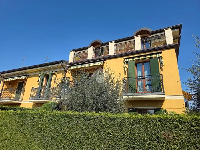 Appartamento quadrilocale in vendita in Via Prese, Pescantina