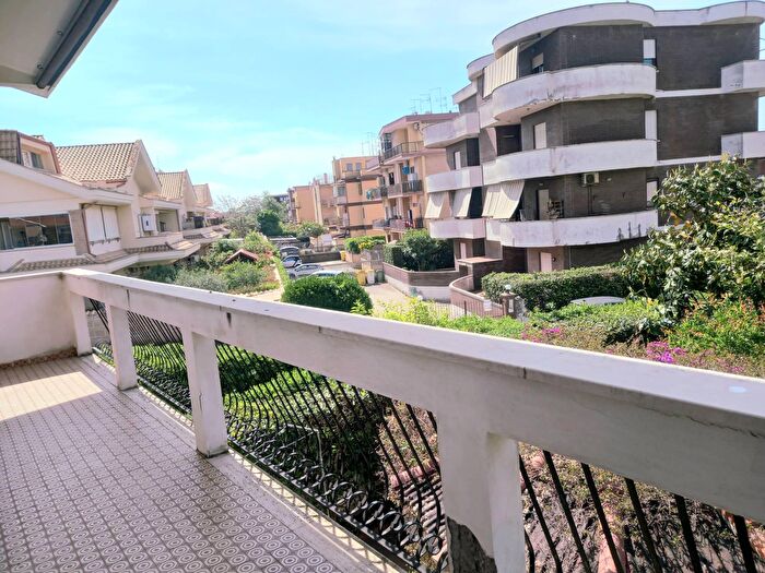 Casa con 5 locali in vendita in Via Zagabria, Pomezia