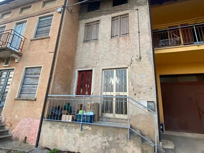 Casa con 5 locali in vendita in Contra Bernardi, Valli Del Pasubio