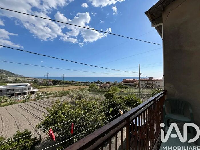 Casa con 10 locali in vendita in Localitãnbsp Frailliti, Longobardi