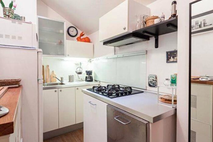 Appartamento monolocale in affitto in Via Santo Stefano, Santo Stefano, Bologna