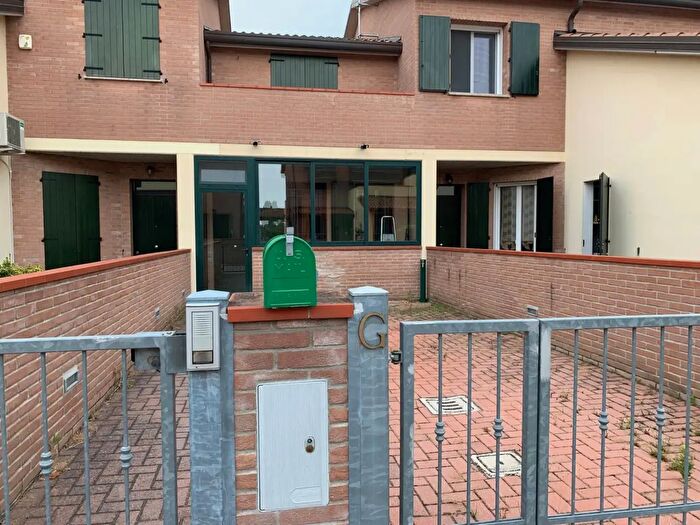 Casa trilocale in affitto in Via Eligio Mari, Ferrara